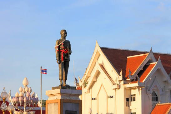 อนุสาวรีย์เจ้าพ่อพญาแล